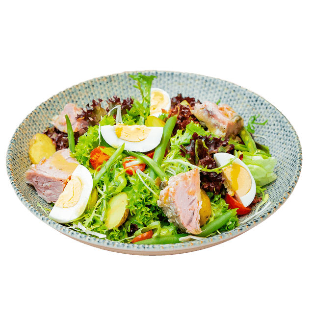 Insalata Nicoise con fagiolini verdi, patate e tonno confitatto da noi